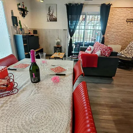 Le Cosy Occitan Chaleureuse Independante Baignoire Terrasse Jardin Holiday home