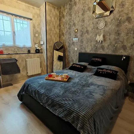 Le Cosy Occitan Chaleureuse Independante Baignoire Terrasse Jardin Holiday home *