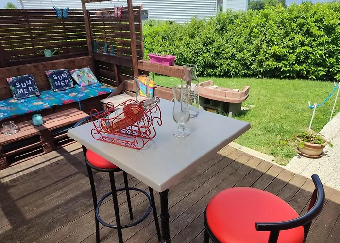 Le Cosy Occitan Chaleureuse Independante Baignoire Terrasse Jardin Holiday home *