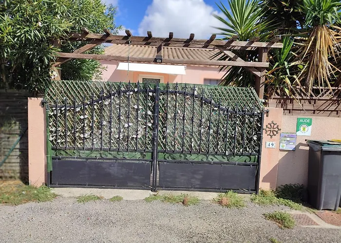 Le Cosy Occitan Chaleureuse Indépendante Baignoire Terrasse Jardin Hébergement de vacances