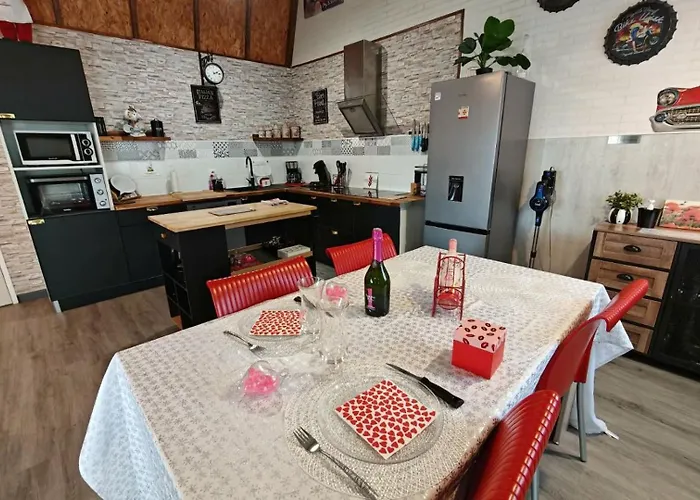 Le Cosy Occitan Chaleureuse Independante Baignoire Terrasse Jardin Semesterbostad Carcassonne